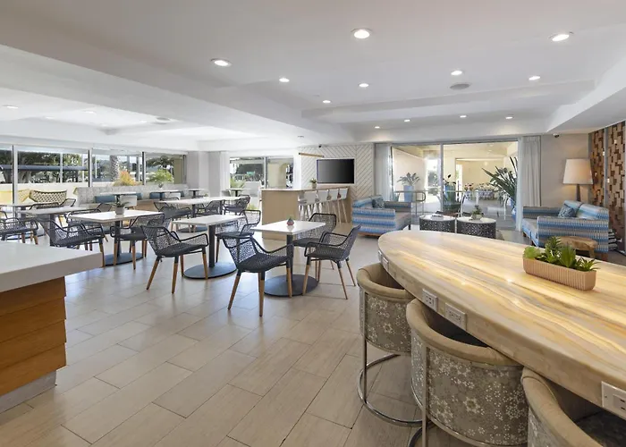 Redondo Beach Hotel, Tapestry Collection By Hilton